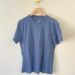 DKNY ACTIVE T-Shirt Large Navy